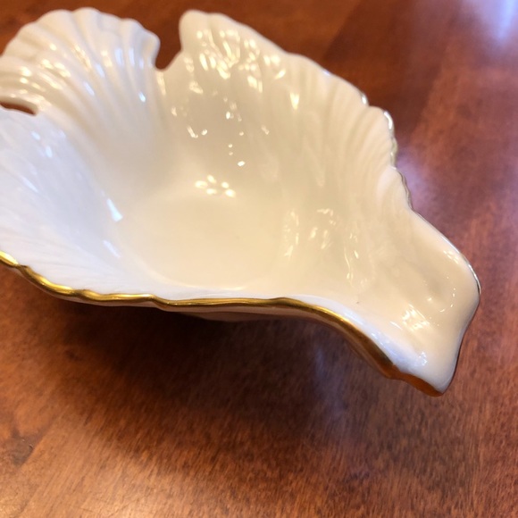 Lenox Dove Dish. - Picture 2 of 5